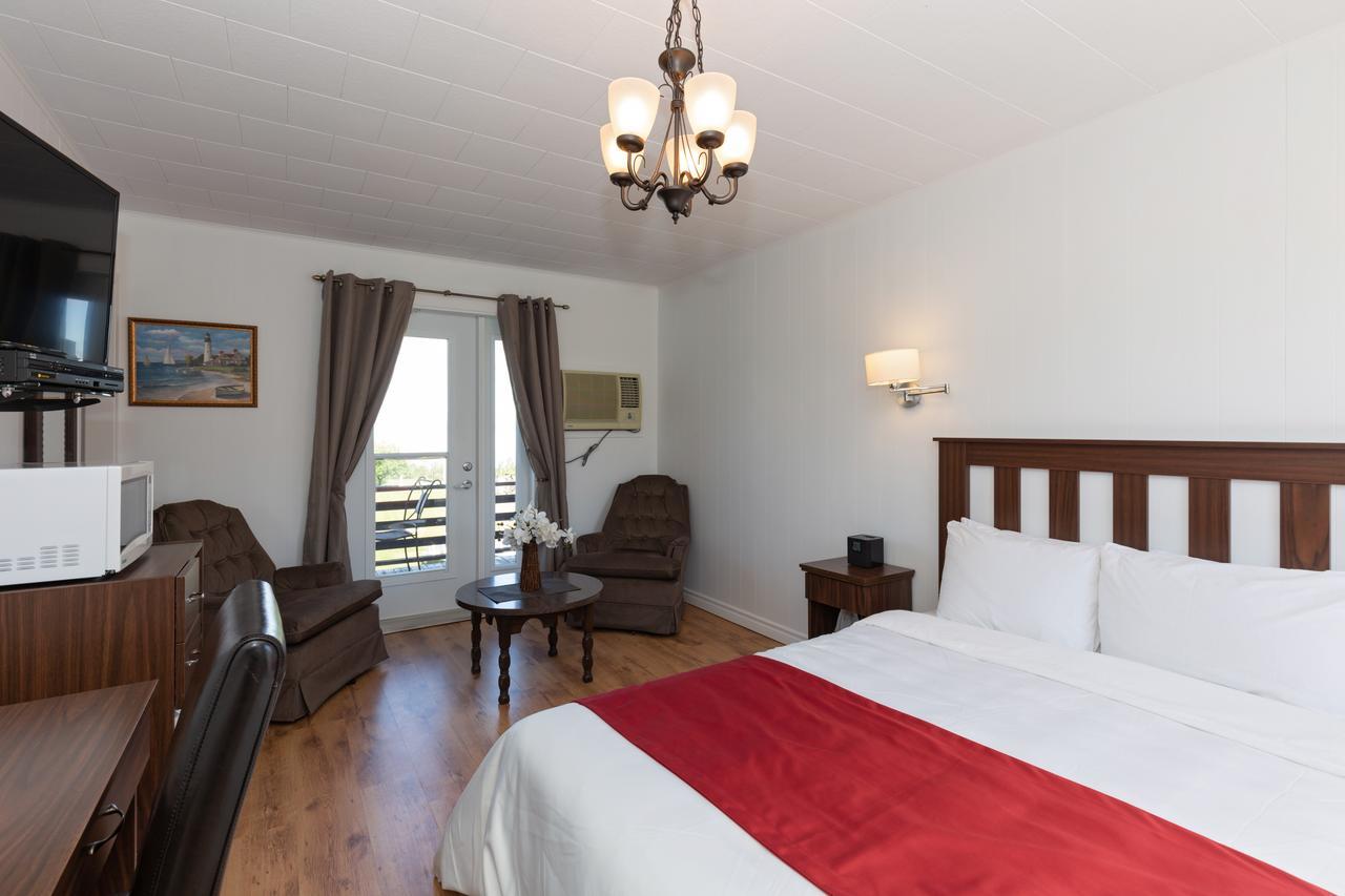 Motel Au Fleuve D'Argent Riviere-du-Loup Bagian luar foto