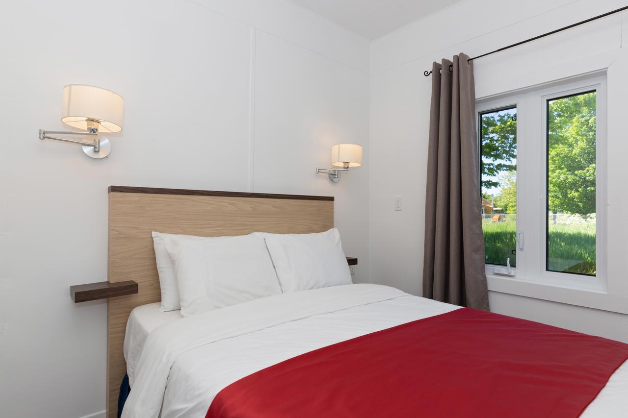 Motel Au Fleuve D'Argent Riviere-du-Loup Bagian luar foto